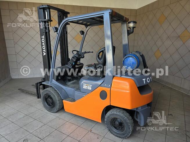 Wózek Widłowy TOYOTA 8FGF25, V 3700 mm, TOYOTA 8FG25 Linde