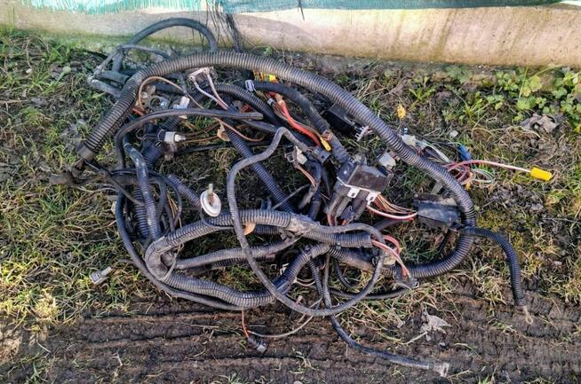 Części różne VW T4 1998 r szyby, instalacja,lampy, kierownica