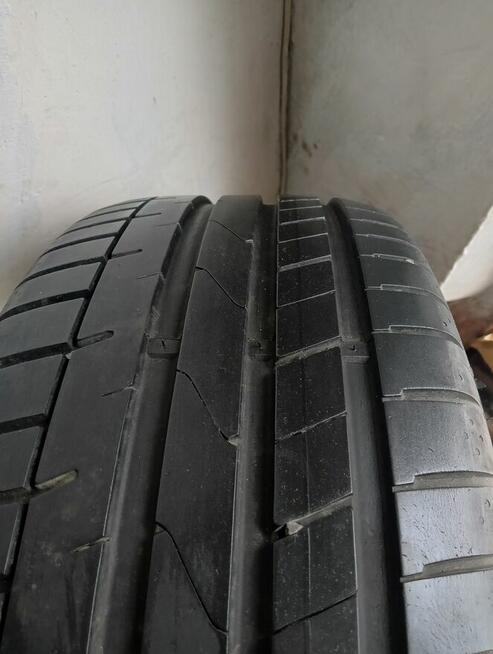 Opony letnie 18 do SUV-a , osobowe 235/50 ZR 18 - kpl.4 szt