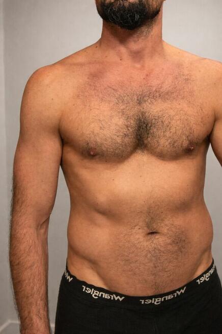 41 latek z zarostem...