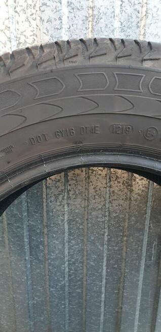 Komplet opon letnich do samochodu dostawczego