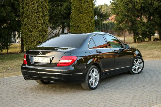 Mercedes C 200 184KM Nawigacja Poł Skóry Ledy Podgrzewane Fotele Lift AVANTGARDE