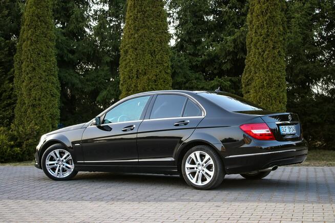 Mercedes C 200 184KM Nawigacja Poł Skóry Ledy Podgrzewane Fotele Lift AVANTGARDE