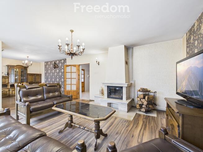 Przestronny dom z garażem i ogrodem - Niemodlin