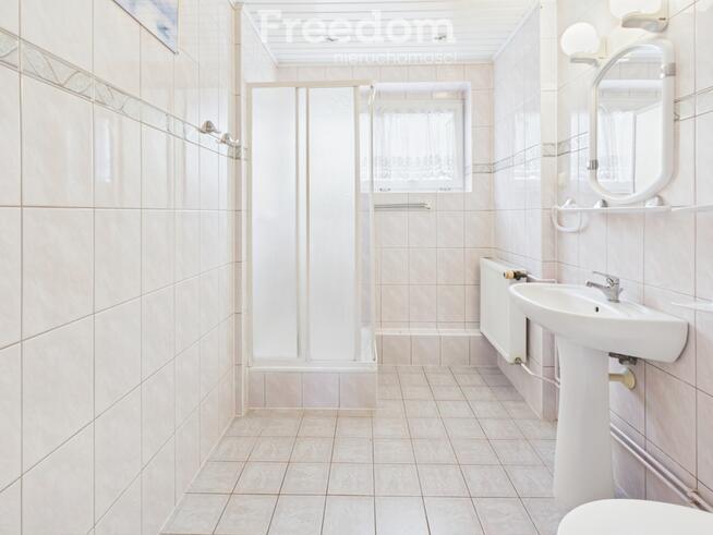 Przestronny dom z garażem i ogrodem - Niemodlin