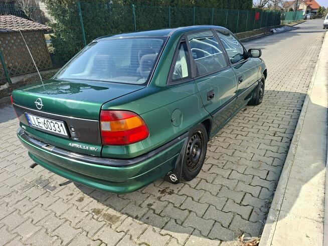 Opel Astra Babiuna 1.4 benzyna bogata wersja ważne opłaty