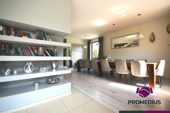 Dom Koszalin, Promowa