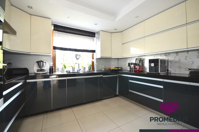 Dom Koszalin, Promowa