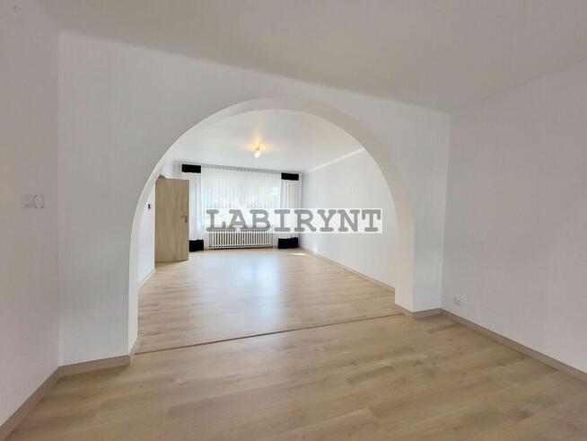 Dom Mirów, doskonała lokalizacja, wszystkie media