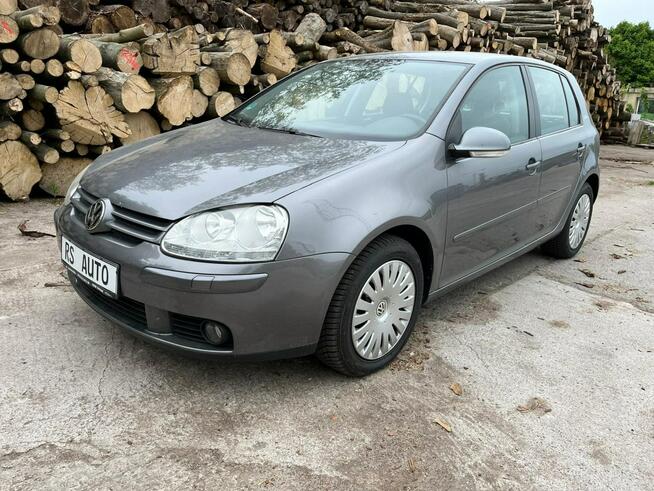 VOLKSWAGEN GOLF V