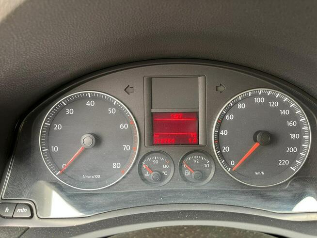 VOLKSWAGEN GOLF V