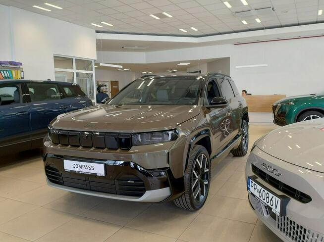 Najnowsza wersja JEEP COMPASS Elektryczny FIRST EDITION BEV 213KM