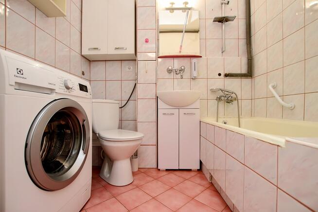 dwa niezależne pokoje, wysoki parter, balkon