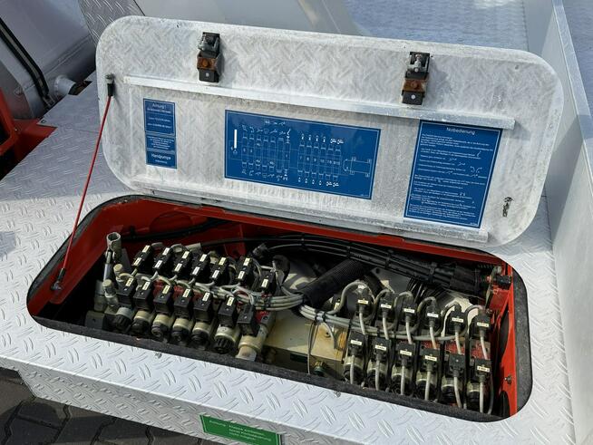 Nissan Cabstar Zwyżka Podnośnik Koszowy PALFINGER P210 BK Wysokość Podnoszenia 21m P7