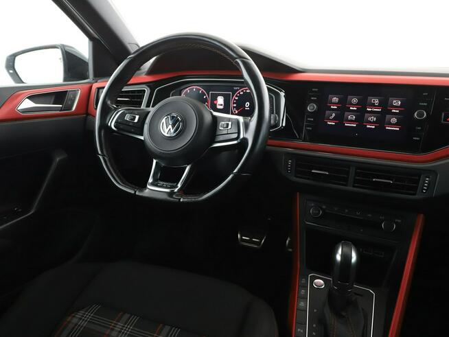 Volkswagen Polo DSG full LED virtual cocpit klima auto czujniki parkowania