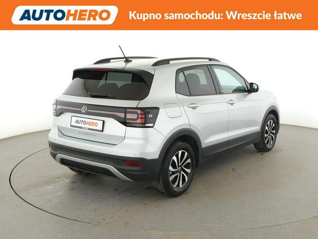 Volkswagen T-Cross Active 110KM niski przebieg climatronic navi grzane fotele ACC hak PDC