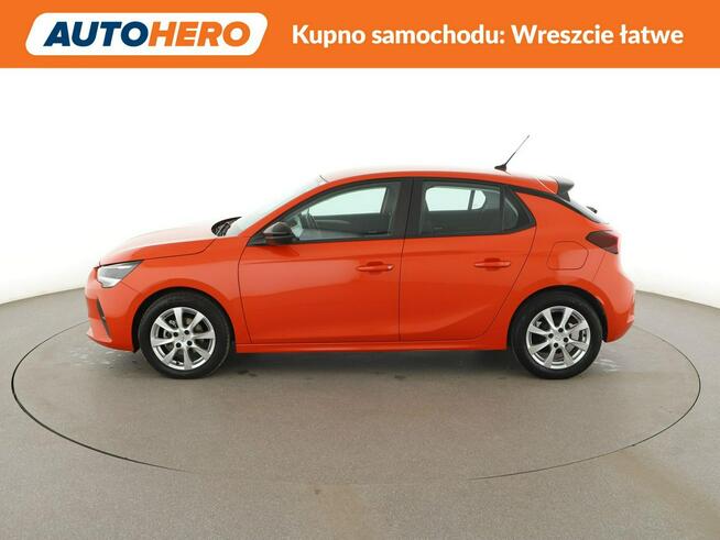 Opel Corsa niski przebieg navi PDC hak tempomat klima