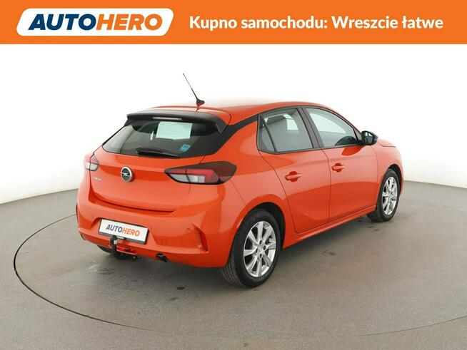 Opel Corsa niski przebieg navi PDC hak tempomat klima