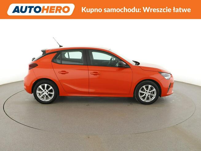 Opel Corsa niski przebieg navi PDC hak tempomat klima