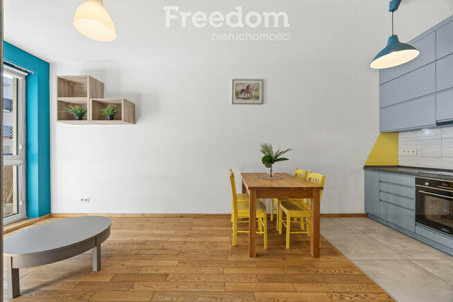 Funkcjonalne 2-pokojowe z dużym balkonem i garażem