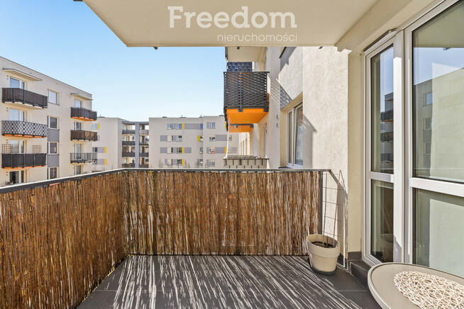 Funkcjonalne 2-pokojowe z dużym balkonem i garażem