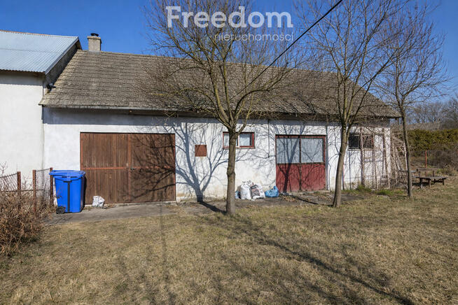 Dom z dużą działką w spokojnej okolicy