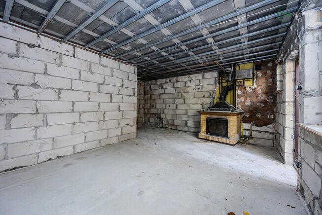 Dom na sprzedaż pomiędzy Warszawa-Węgrów