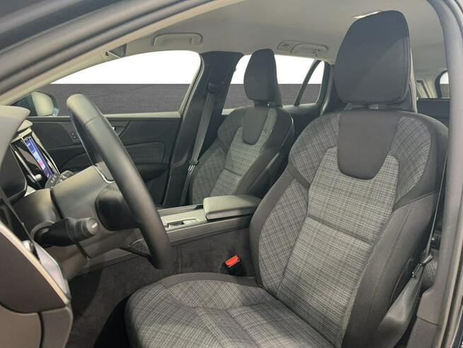 Volvo V60 B3 B Essential aut Kombi