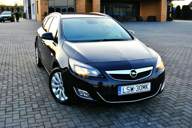 Opel Astra GAZ do 2033r * Opłaty do 08.2026r* CHromy* Grzane fotele i kierownica