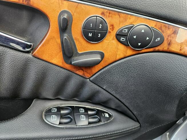 Mercedes E 220 Wzorowy stan Bez korozji Full Opcja
