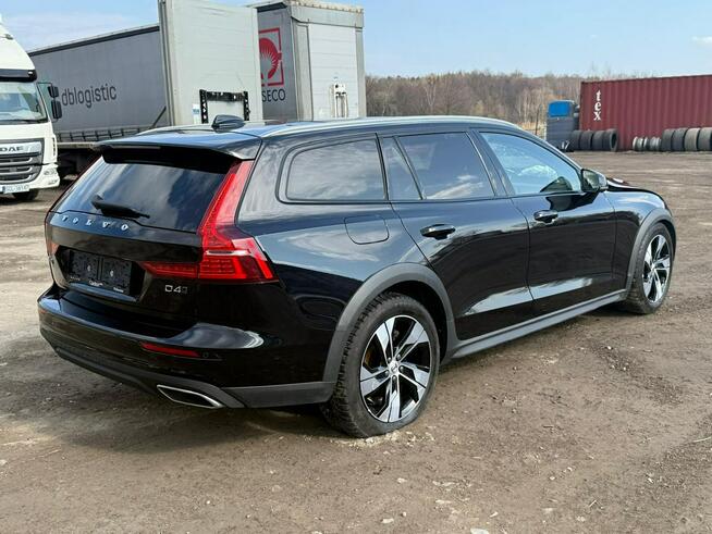 Volvo V60 Cross Country Pro*Bowers&Wilkins*Panorama*AWD*Kamera360*VirtualCocpit*FullLed*HeadUP
