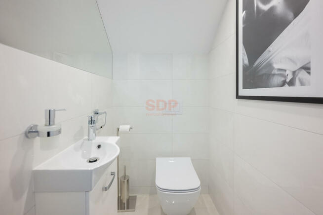 Dom Radomierzyce gm. Siechnice, Różana