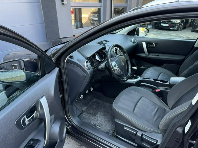 Nissan Qashqai 1.6i 117KM I Way Climatronic Kamera Panorama czujniki PDC Alufelgi