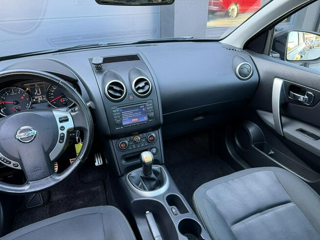 Nissan Qashqai 1.6i 117KM I Way Climatronic Kamera Panorama czujniki PDC Alufelgi