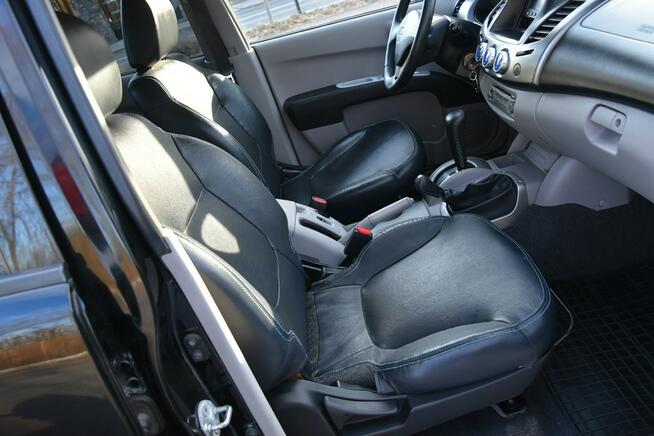 Mitsubishi L200 2.5d 136KM AUTOMAT 2008r. SALON 4x4 skóra Klima HAK 2700kg