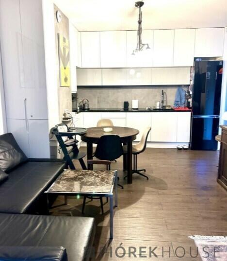 4-pokojowe mieszkanie na Woli