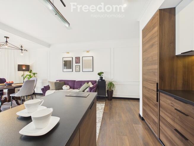 Stylowe mieszkanie dwupoziomowe z balkonami!