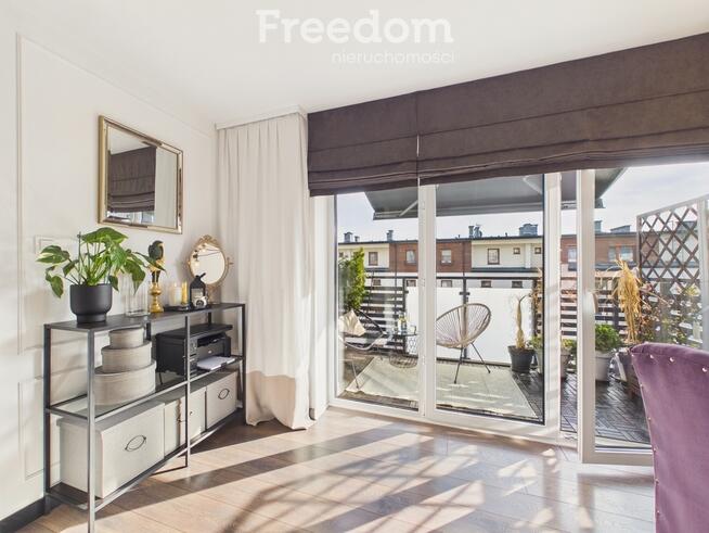 Stylowe mieszkanie dwupoziomowe z balkonami!