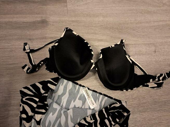 48 95D Nowy strój kąpielowy bonprix