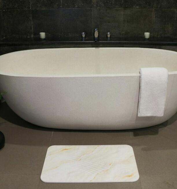 Mata łazienkowa z topazem 39 x 59,4 x 1 cm; WESTWING