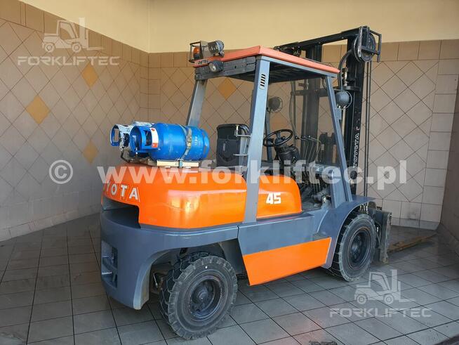 Wózek Widłowy TOYOTA 6FG40 Przesuw TOYOTA 6FGF40 Linde