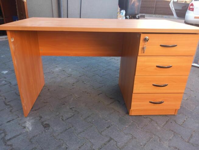 Kontenerek z szufladami zamykany używane