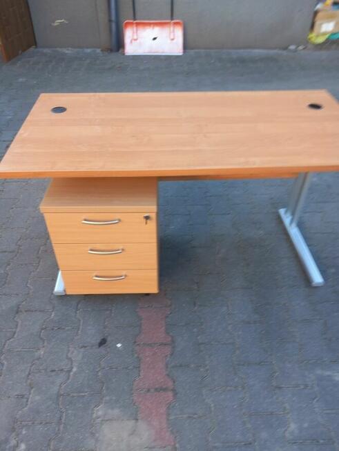 Kontenerek z szufladami zamykany używane