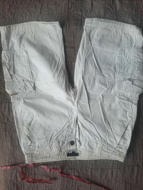 Sprzedam prawie nowe spodnie męskie i bluzę