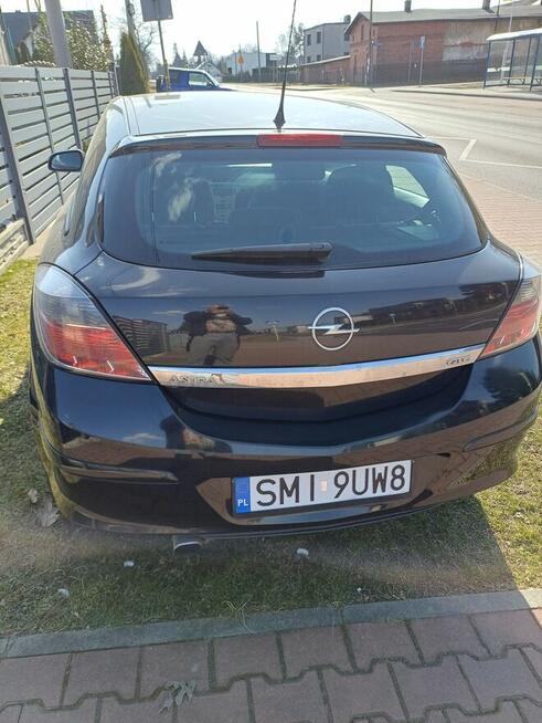 Opel Astra H 1.6 GTC 2006r