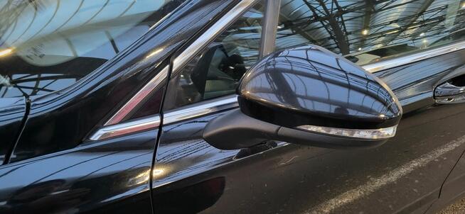 Ford Mondeo Mk5 (2016) w wersji Titanium z silnikiem 1.5 Eco