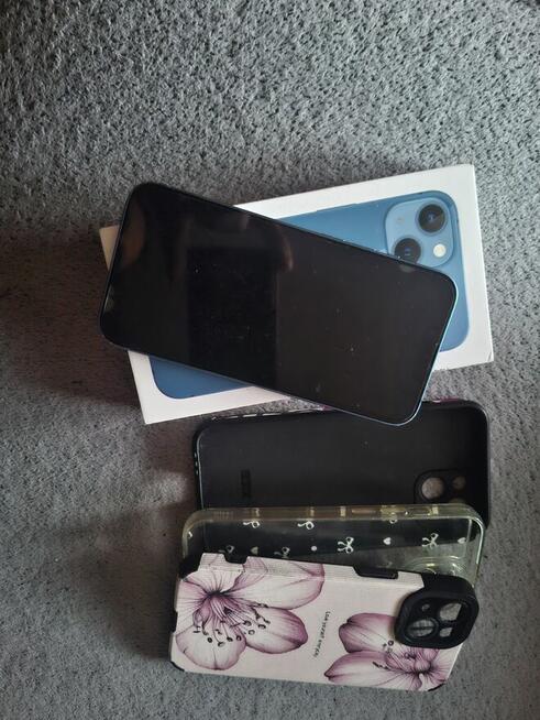 Sprzedam iPhone 13