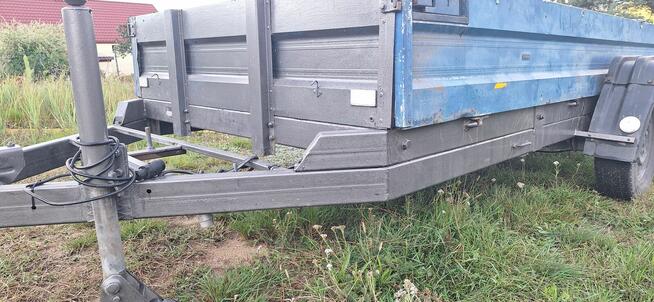 Przyczepa z hamulcem wym. 3,7mx1,7m. Masywna konstrukcja -