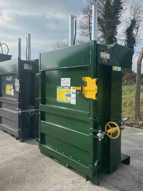 Prasa belująca do odpadów belownica pionowa PEL1500A