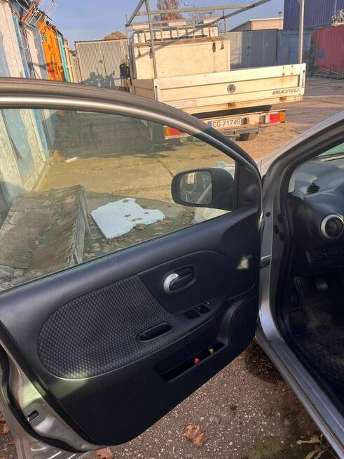 Nissan Note I 1.5 2007 • ekonomiczny miejski hatchback